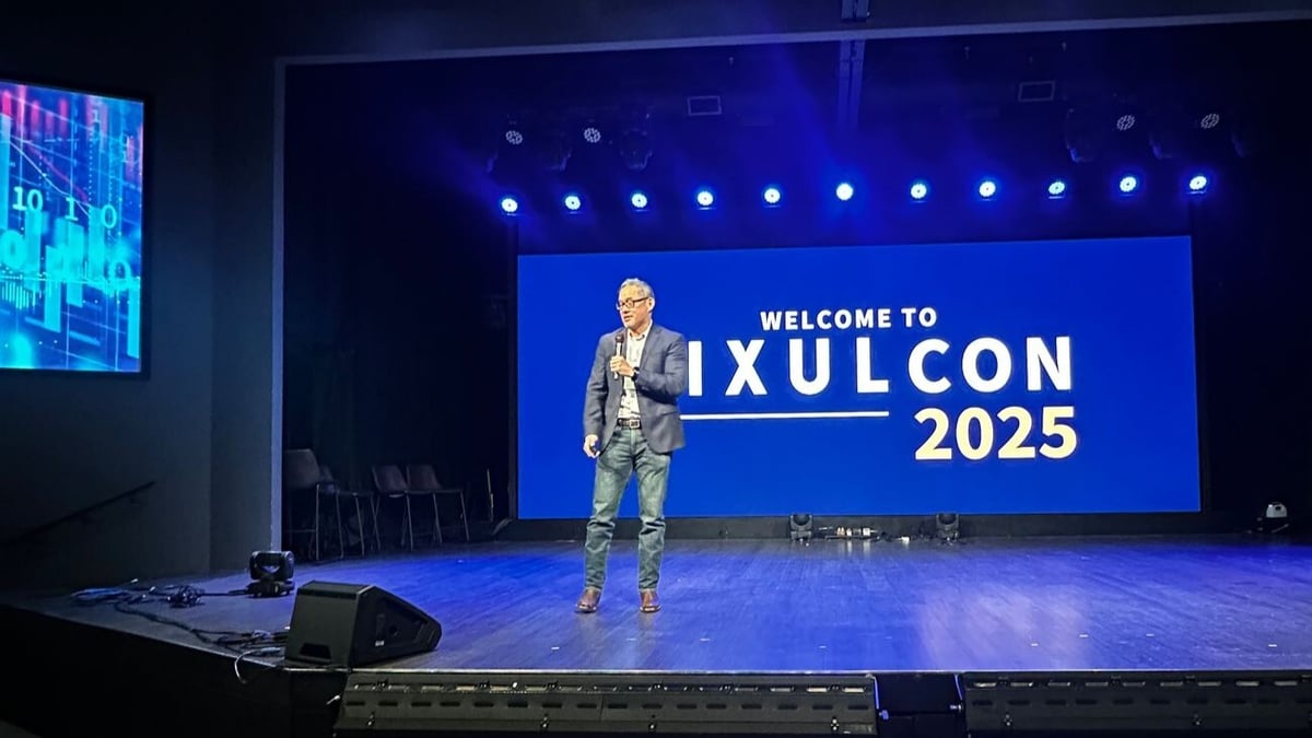 VixulCon 2025 Candid 11