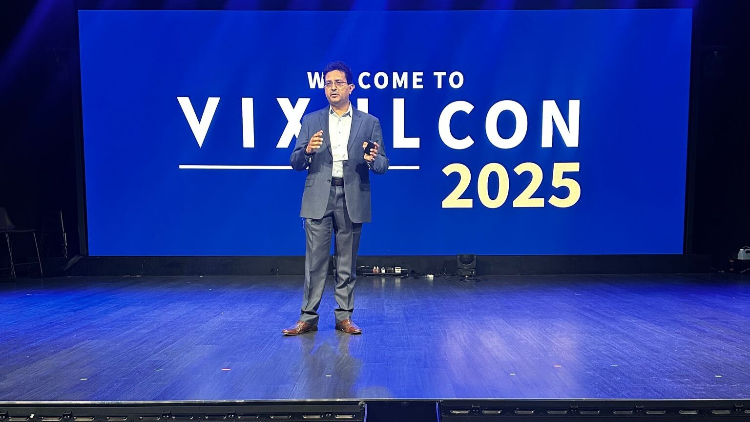 VixulCon 2025 Candid 32