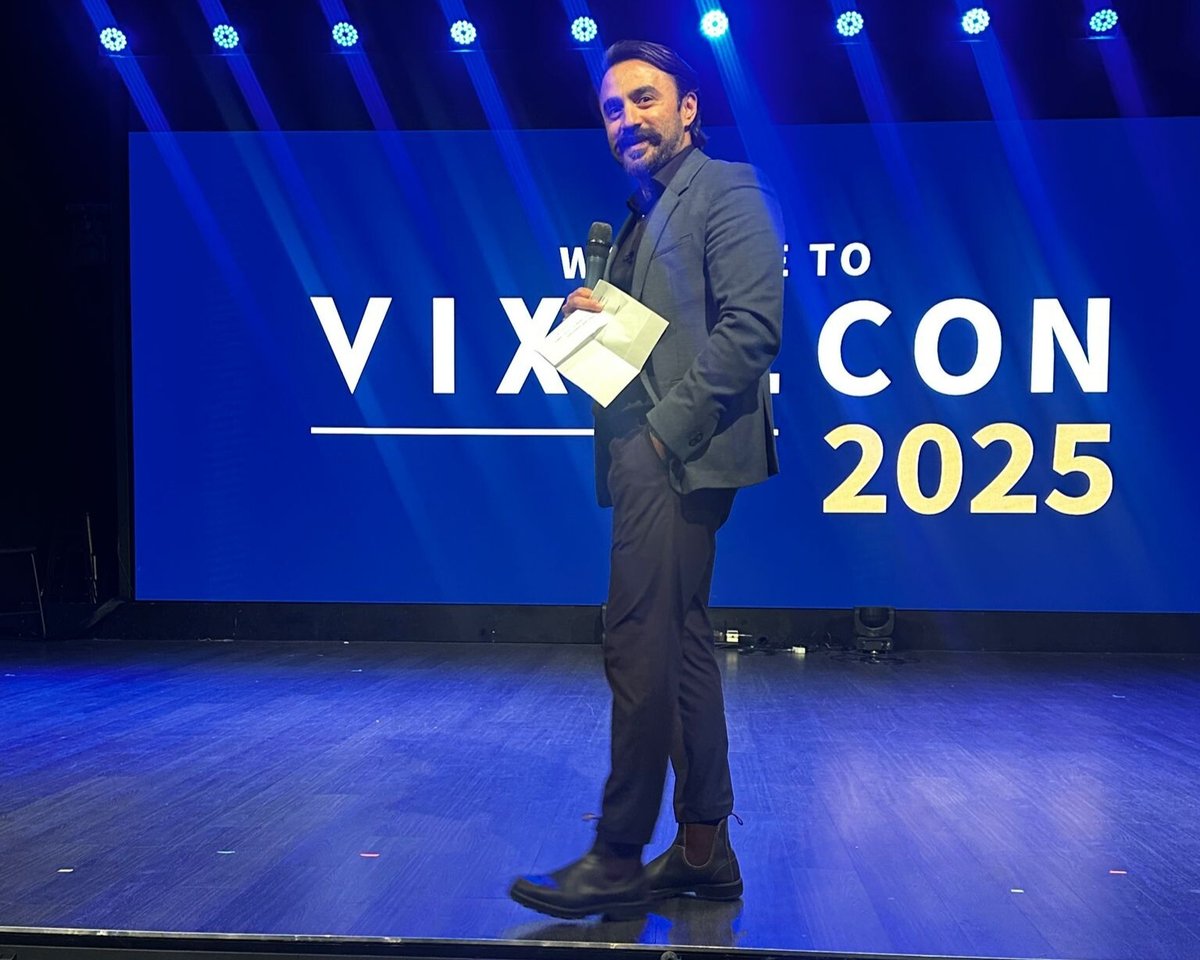 VixulCon 2025 Candid 49