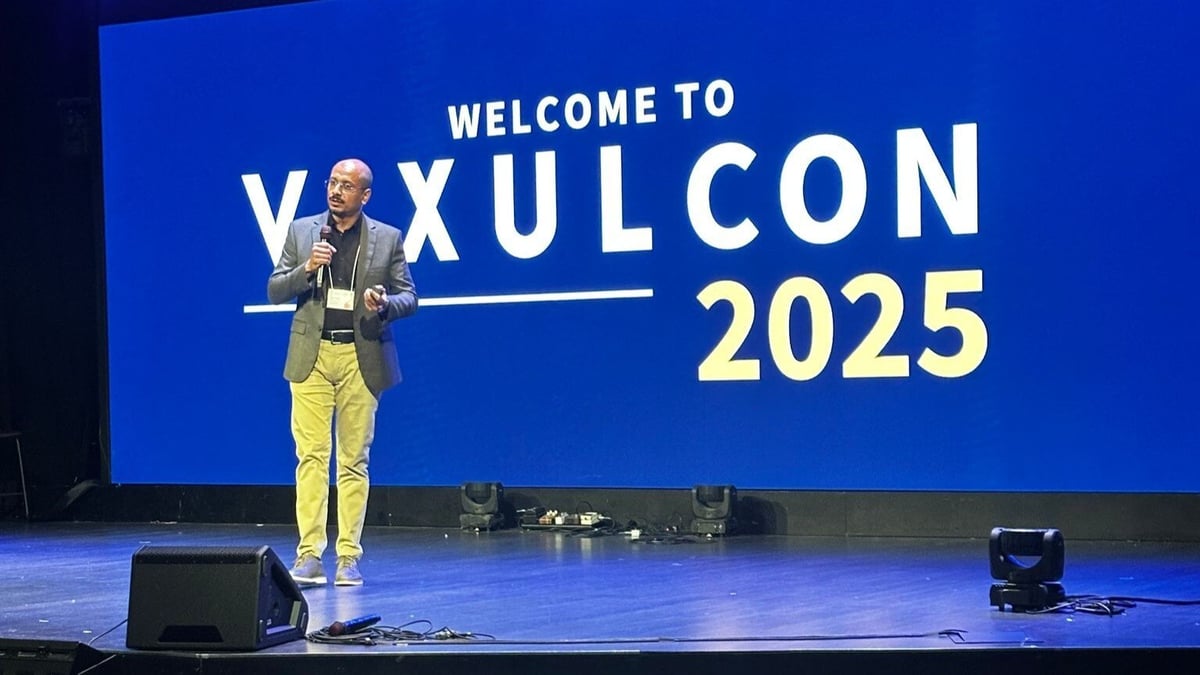 VixulCon 2025 Candid 01